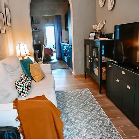 Ziffa Ta' Rih - A Cosy In Wi-fi And Netflix Appartamento