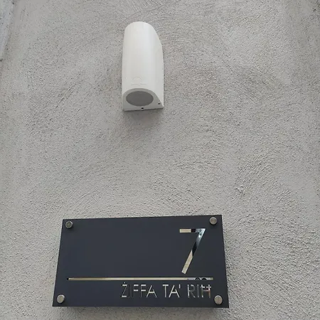 Ziffa Ta' Rih - A Cosy In Wi-fi And Netflix *